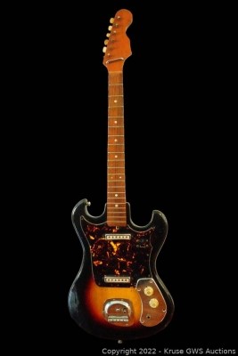 SunburstJimiHendrix.jpg (13 KB)